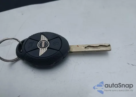 2008 Mini Cooper S z USA, uszkodzony, nr VIN WMWRH33528TU81191